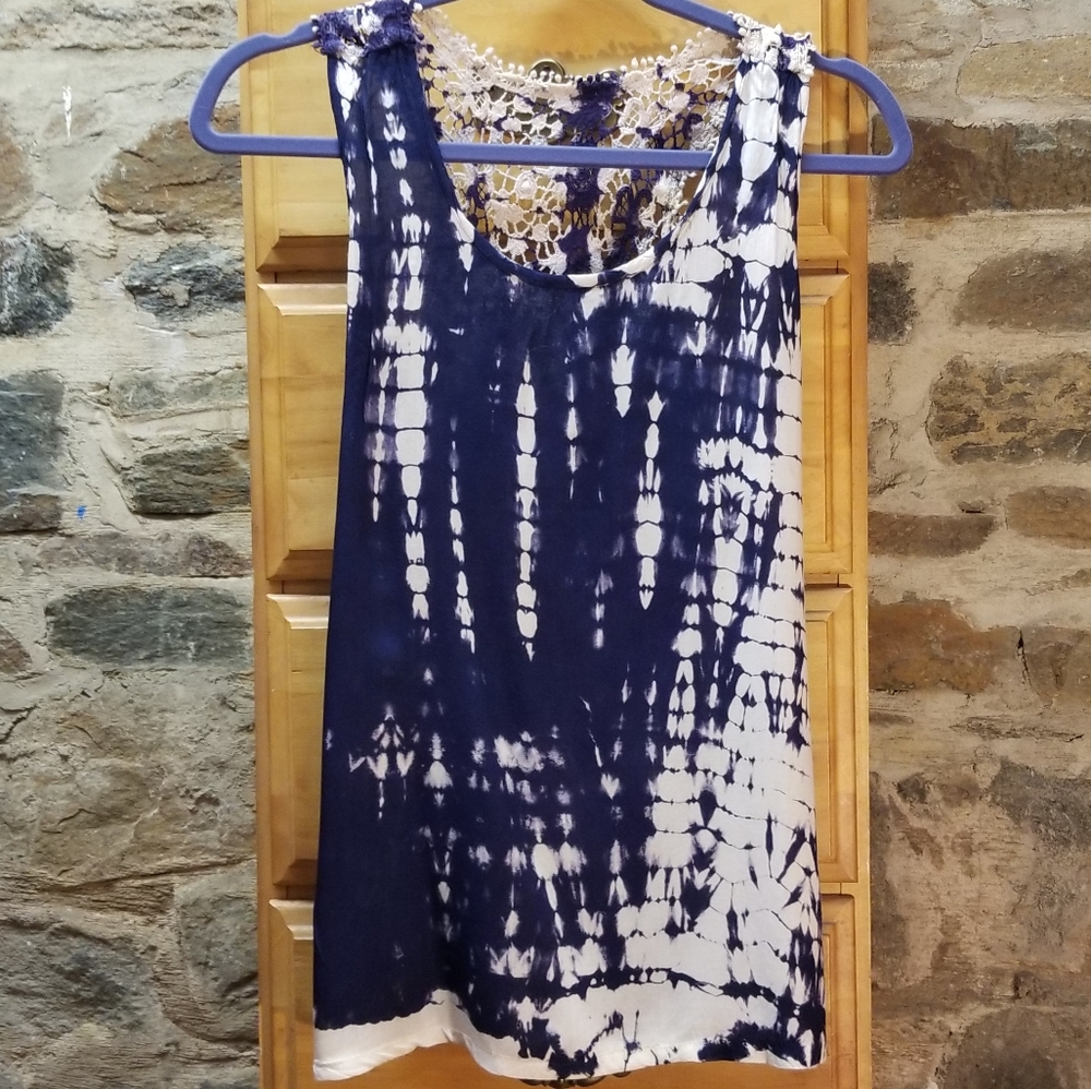 Brand New Japna Navy Blue & Cream Rayon Tank